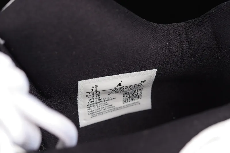 All categories Air Jordan Jordan series basketball shoes Air Jordan 11 F version Air Jordan 11 Retro Low AJ11 Joe 11 low-top patent leather black and red top layer genuine carbon AV2187-160